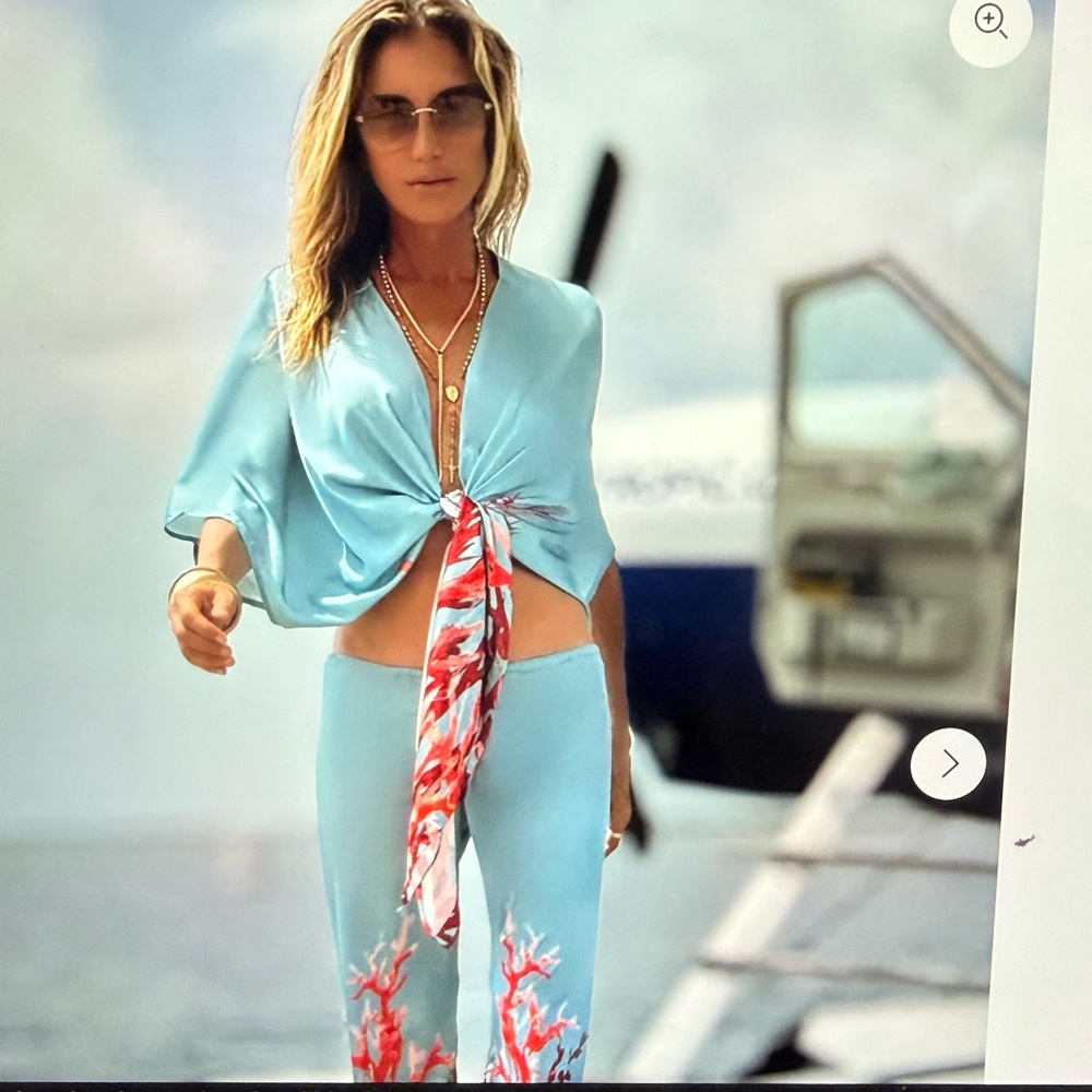 Ramona LaRue Scarlet Top Coral Reef